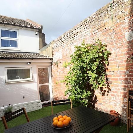 Cute Cottage 4 Mins From Cafes Station And Sea St Leonards-on-Sea Екстер'єр фото