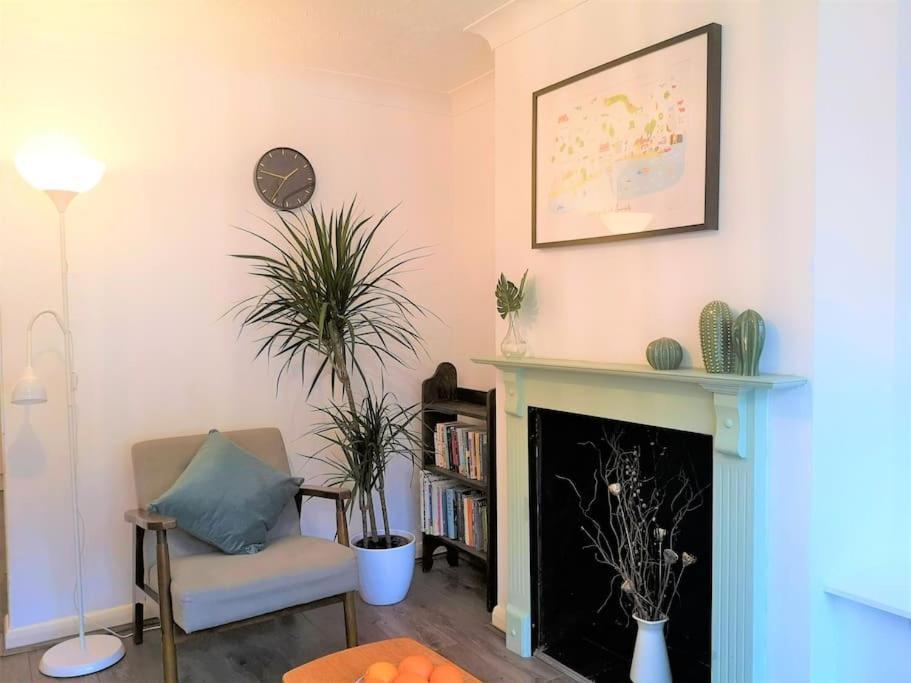 Cute Cottage 4 Mins From Cafes Station And Sea St Leonards-on-Sea Екстер'єр фото