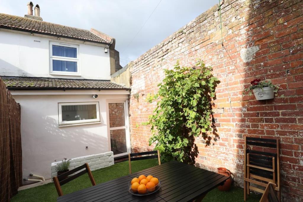 Cute Cottage 4 Mins From Cafes Station And Sea St Leonards-on-Sea Екстер'єр фото